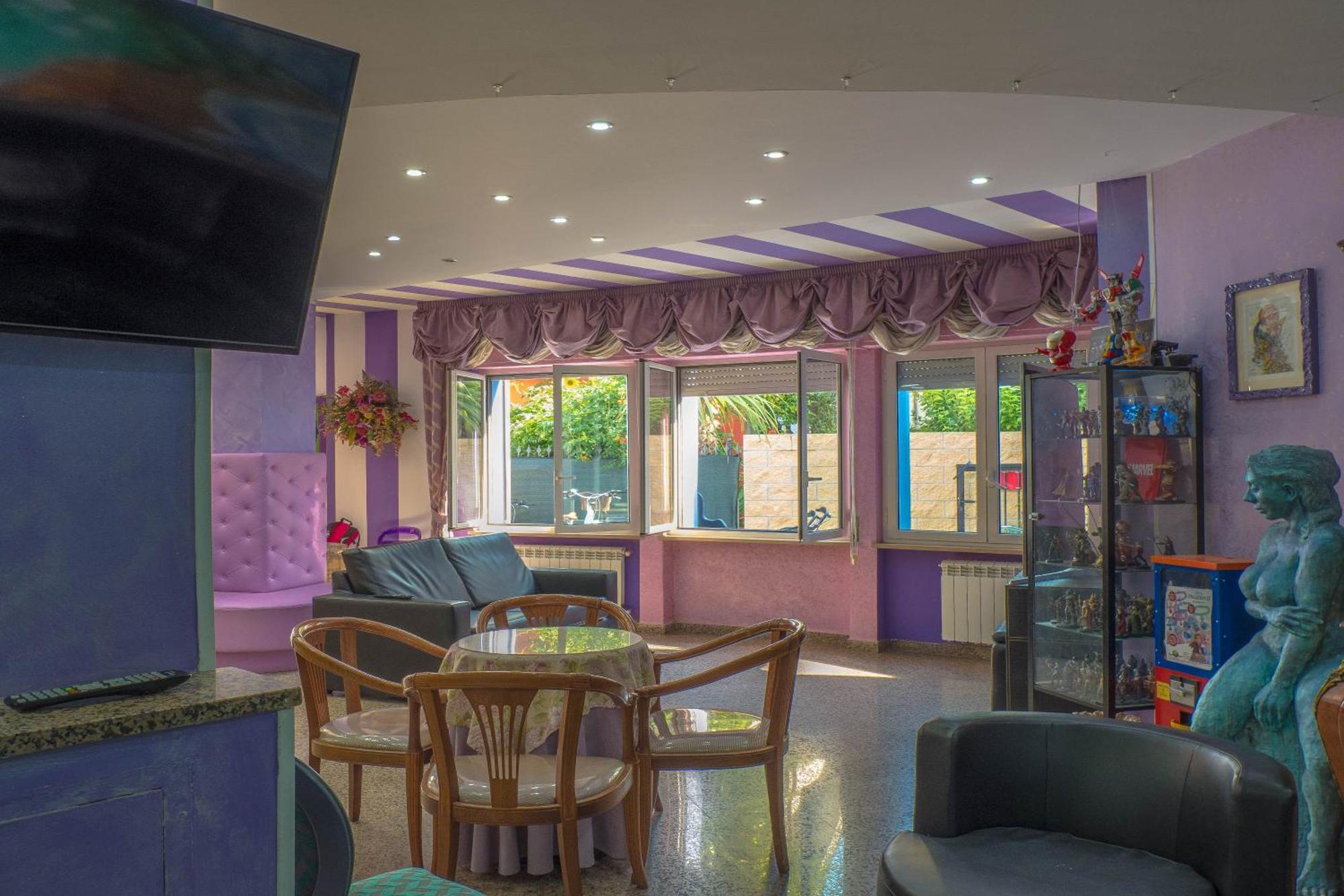 Hotel Albatros Розето-дельи-Абруцци Экстерьер фото