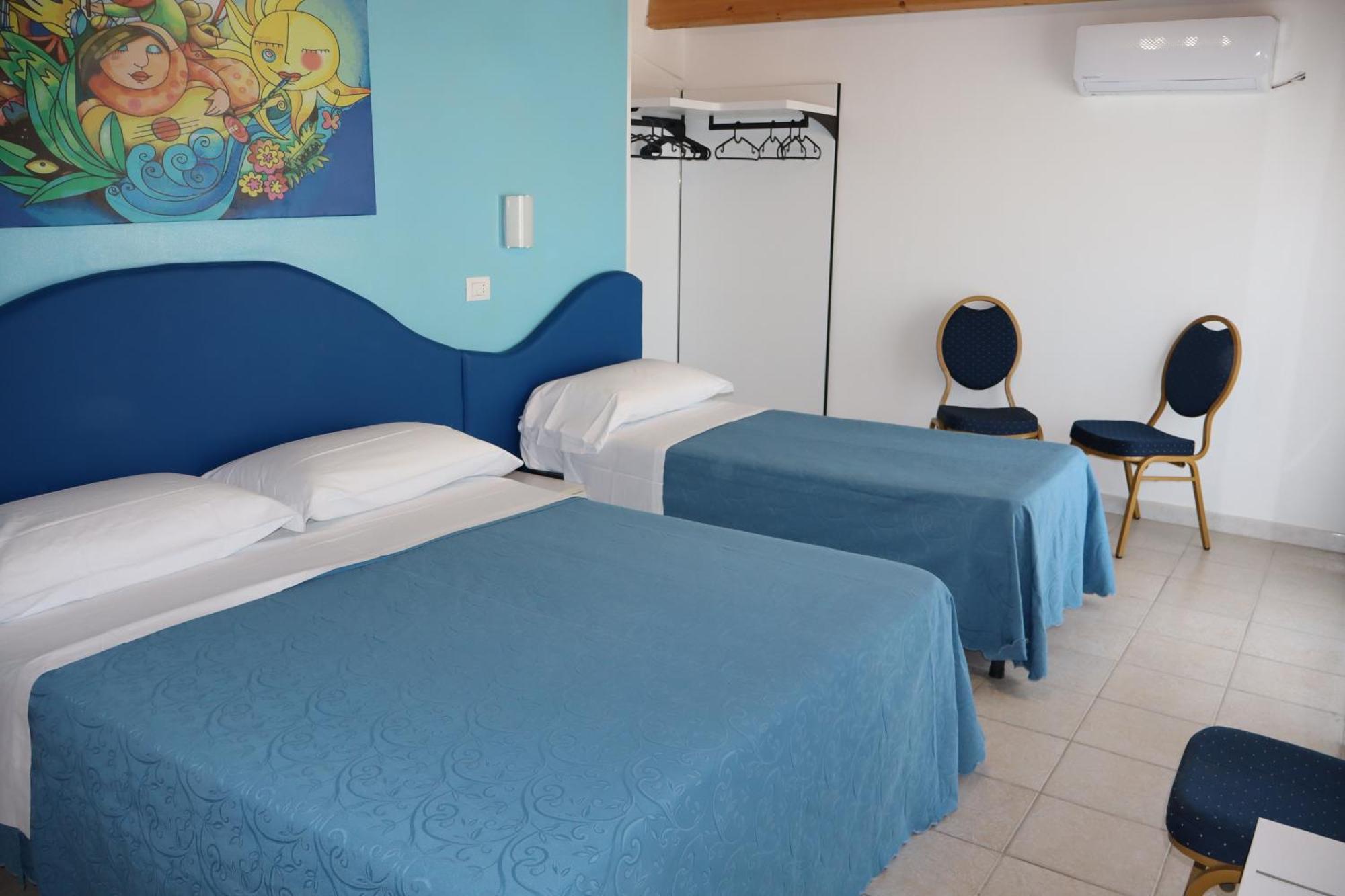 Hotel Albatros Розето-дельи-Абруцци Экстерьер фото